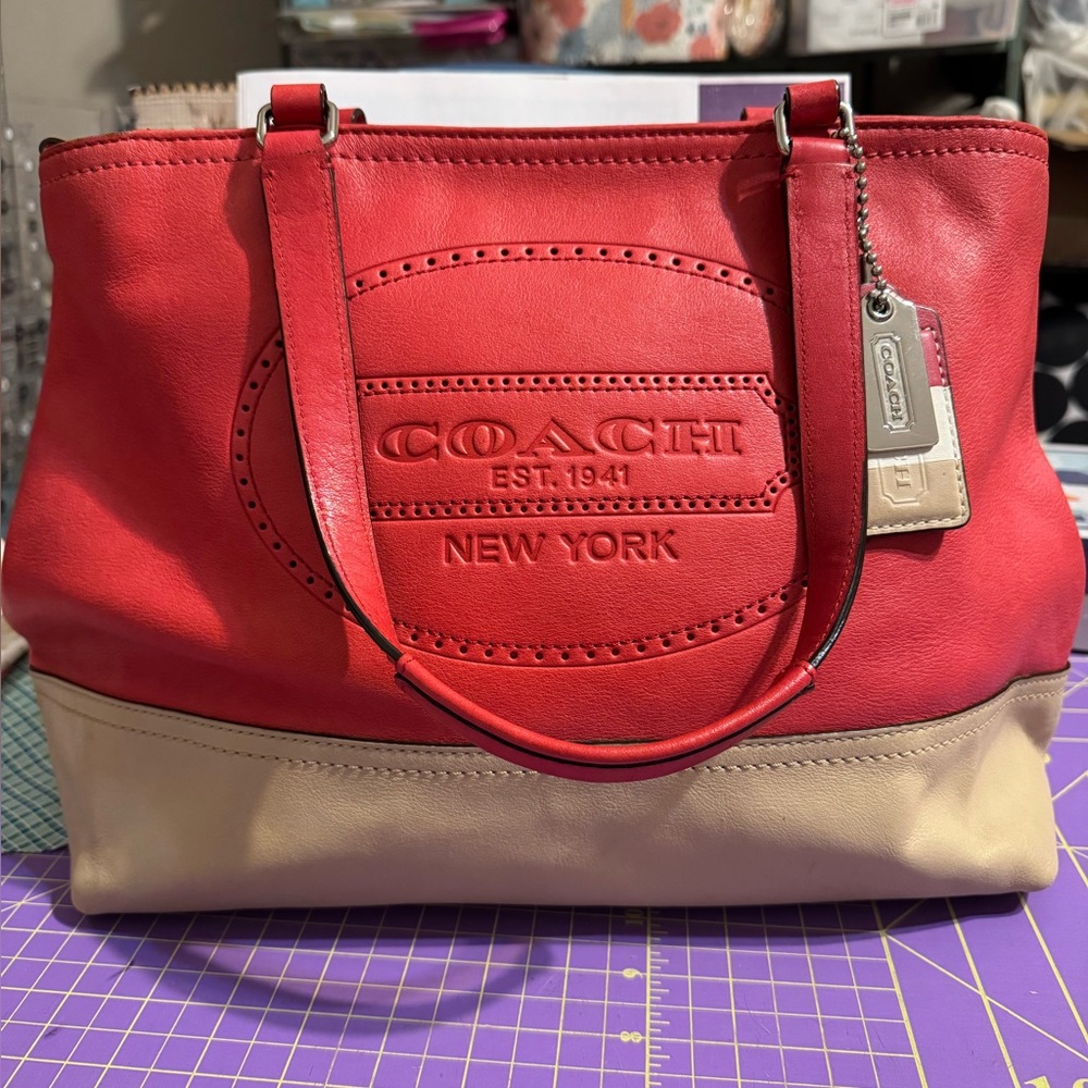 2012 Special Anniversary Leather Coach Hampton Zip Tote Shoulder Bag